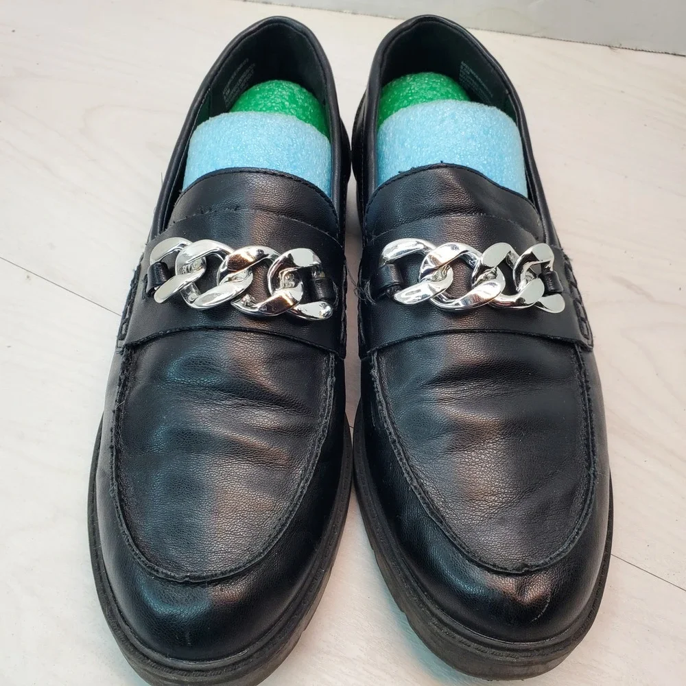 Anne‎ Klein Women's Black Loafers with Silver Chain Detail Size 9.5M